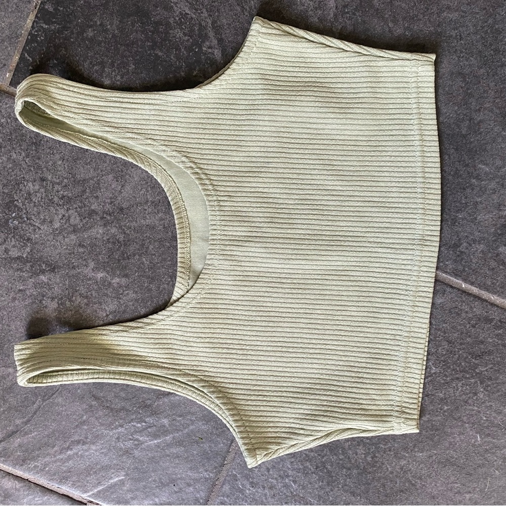 Short & Tank set - Picture 6 of 6